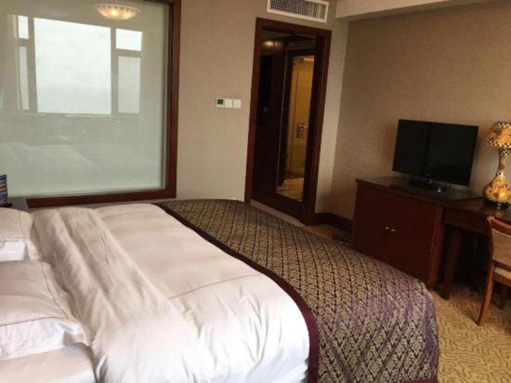 Yantai Golden Gulf Hotel מראה חיצוני תמונה