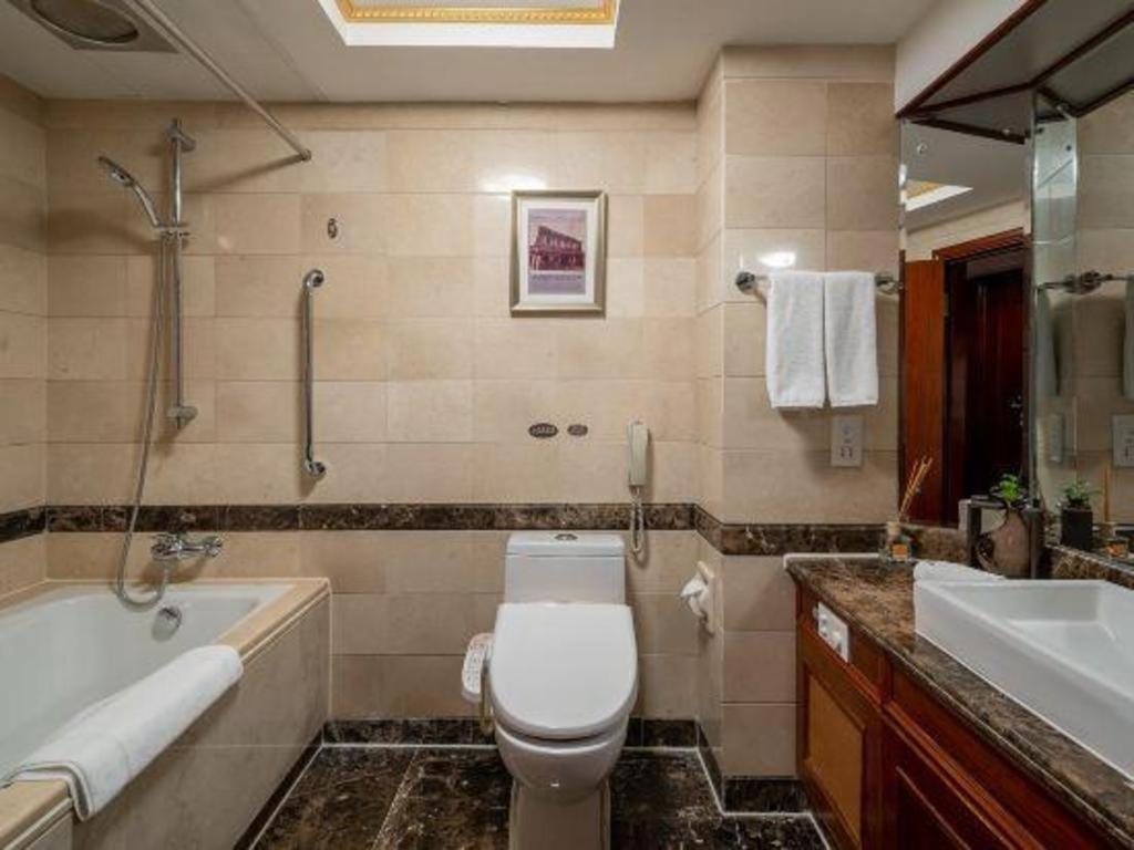 Yantai Golden Gulf Hotel מראה חיצוני תמונה