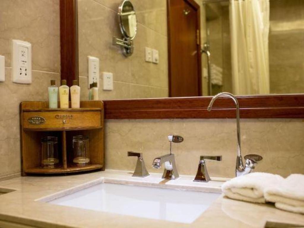 Yantai Golden Gulf Hotel מראה חיצוני תמונה